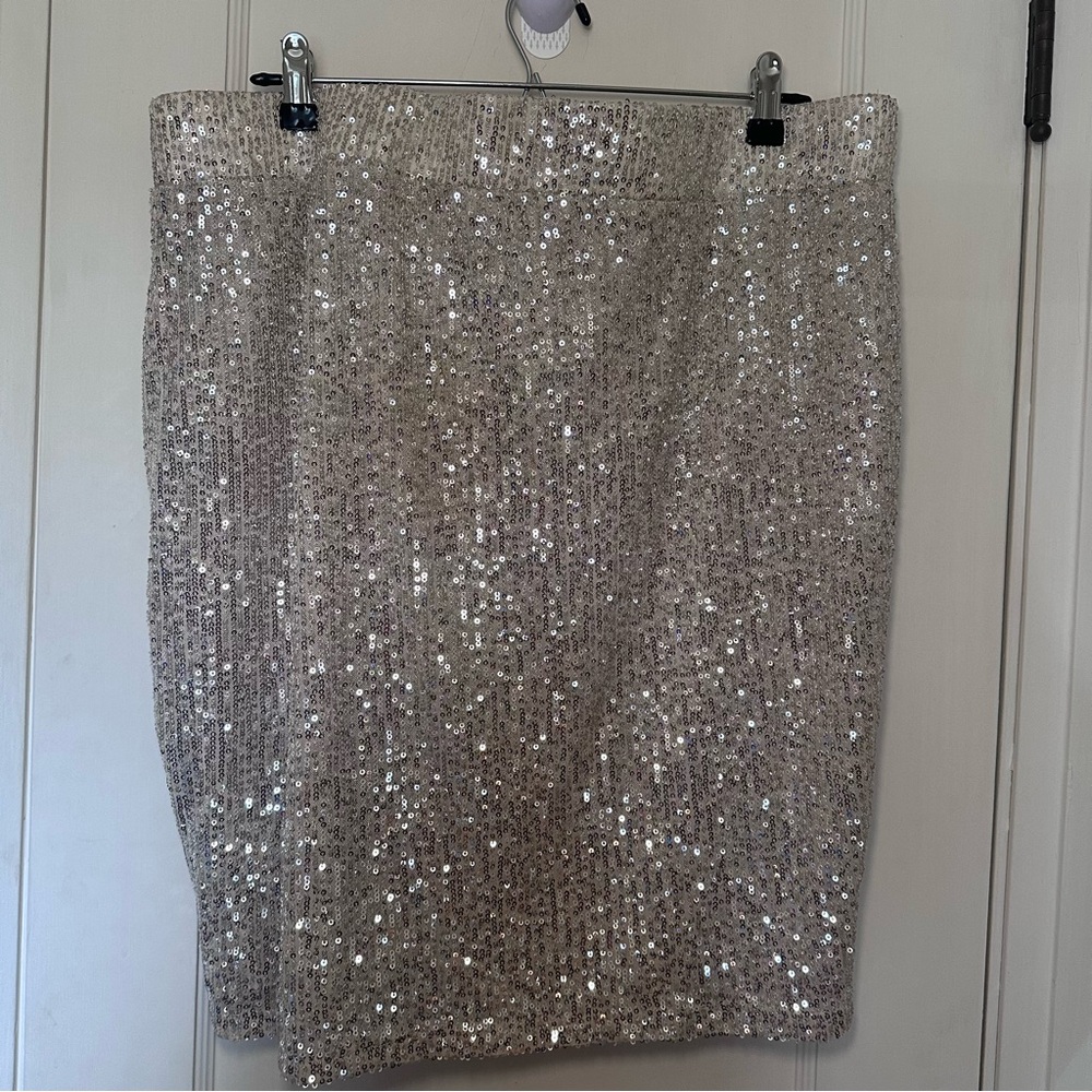 Torrid Silver Sequin Stretch Mini Skirt, 2XL, Fully Lined, Maximalism, Flirty